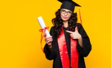 5 peinados para cabello largo ideales para lucir en tu graduación