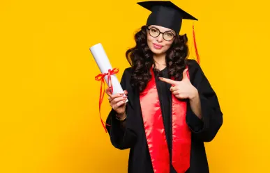 5 peinados para cabello largo ideales para lucir en tu graduación