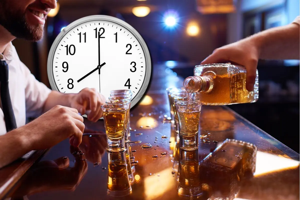 Ese es el horario autorizado en Coahuila para la venta de alcohol / Foto: Composición de Canva