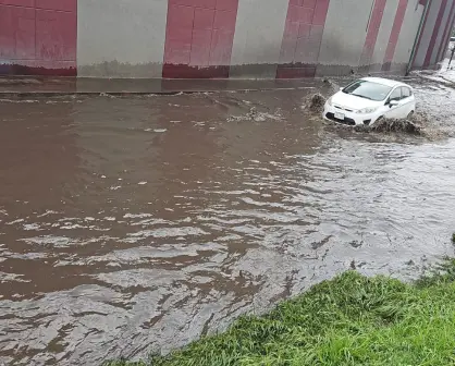 Encharcamiento colapsa la circulación en la Central de Abasto de CDMX tras intensas lluvias