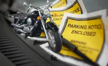 Estas son las multas en Nuevo León por no llevar placas en la moto