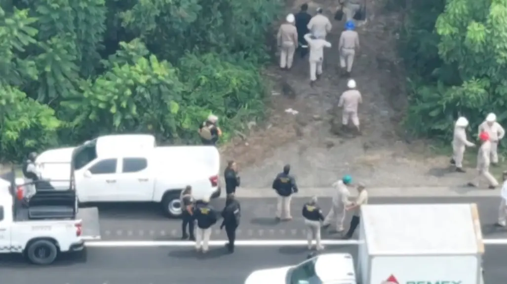 Desarticulan centro clandestino de distribución de combustible en Tabasco