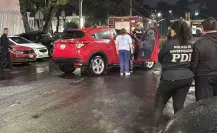 Vuelca camioneta tras chocar contra camellón en la colonia Doctores en CDMX