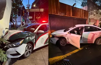 Patrulla es impactada por vehículo particular en calles de la alcaldía Benito Juárez en CDMX