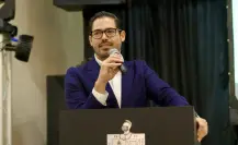 David de la Peña invita al certamen Reina del Adulto Mayor 2025 en Santiago