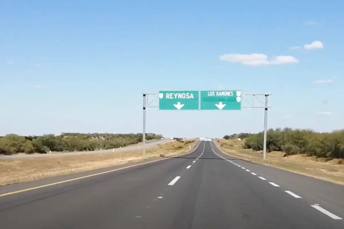 Monterrey y Reynosa están comunicados por la autopista de cuota y la carretera libre, ambas consideradas de riesgo. Foto: Carlos García