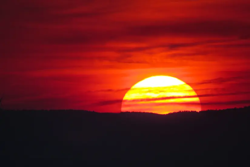 La llegada del día más largo en México indica el comienzo de la reducción progresiva en la duración de la luz solar. Foto: Canva