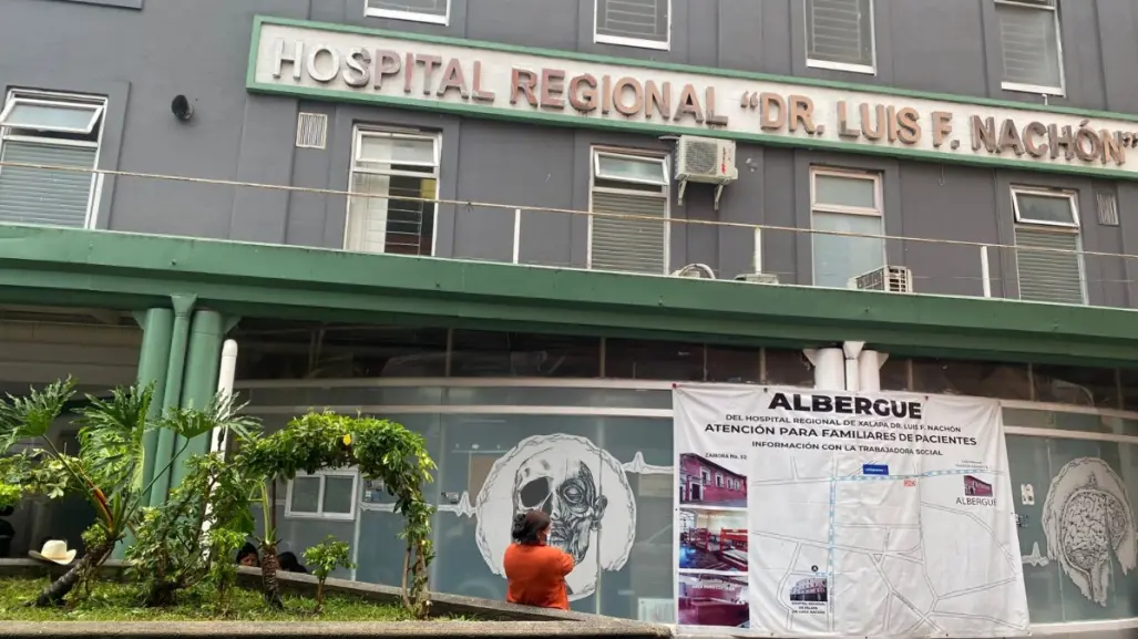 Hospital Luis F. Nachón detiene labores por adeudos en los pagos