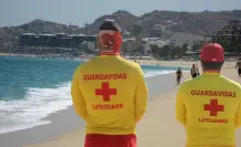 Turista extranjero es arrastrado por el mar en Los Cabos