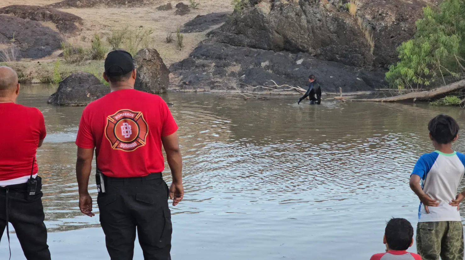 El ahogamiento se dio frente a sobrinos de la víctima y otro adulto que lo acompañaba. Fotos: Luis Lozano