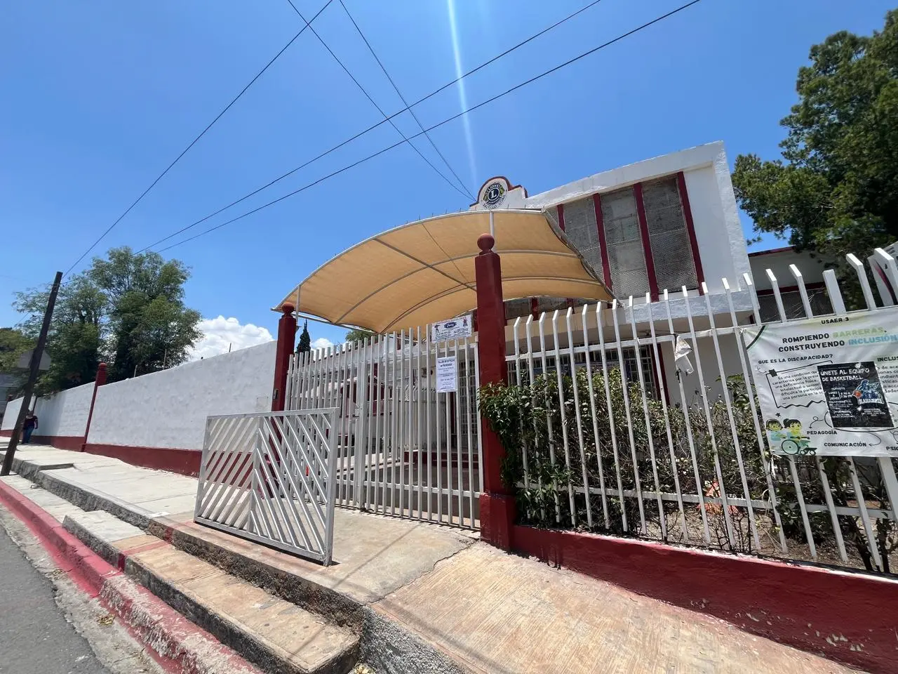 Escuelas en Saltillo. Foto de Marco Juárez.