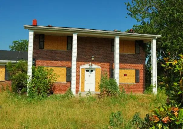 Infonavit lanzará venta de casas abandonadas e invadidas en el Edomex