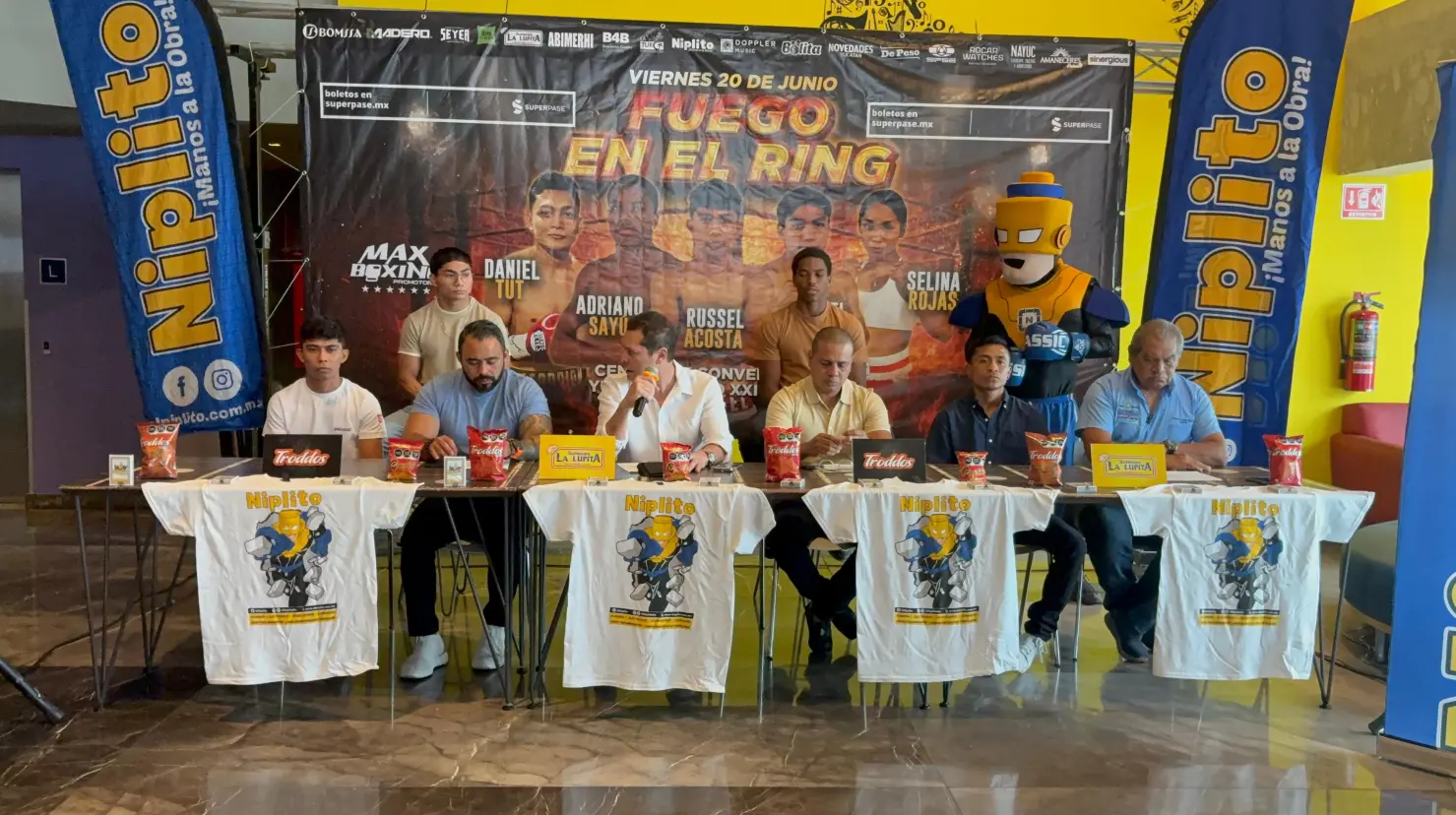 ¿Quiénes asistieron a la presentación de la función?. Foto: Alejandro Zapata
