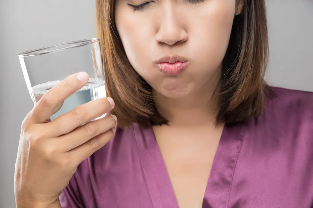 El té contra el dolor de muelas se puede utilizar como enjuague bucal. Foto: Canva