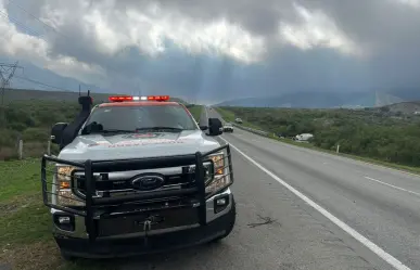 Muere conductor en volcadura de vehículo sobre la carretera Monterrey-Saltillo