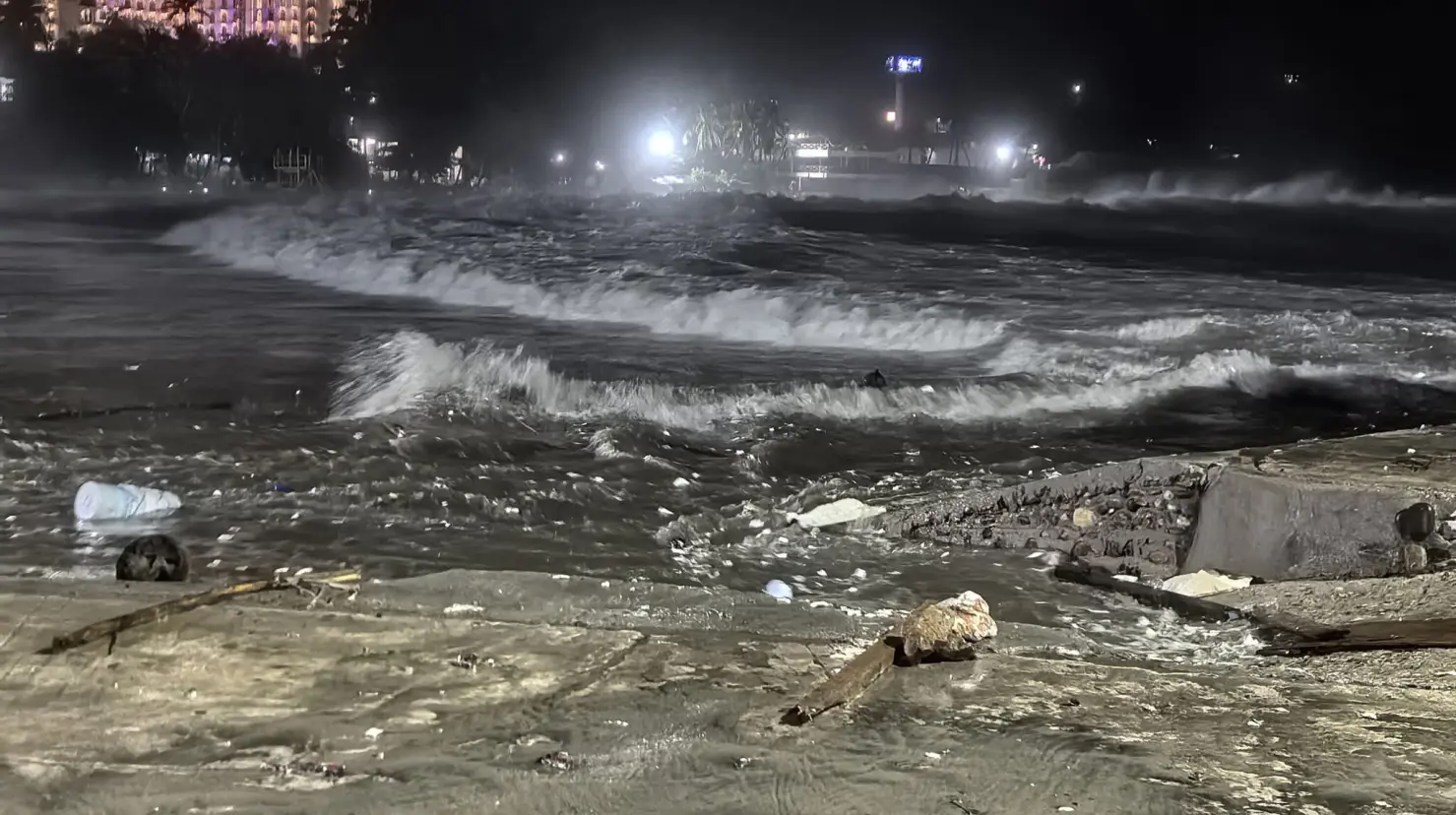 3 pescadores desaparecen en Oaxaca tras paso de Huracán Erick. Foto: X