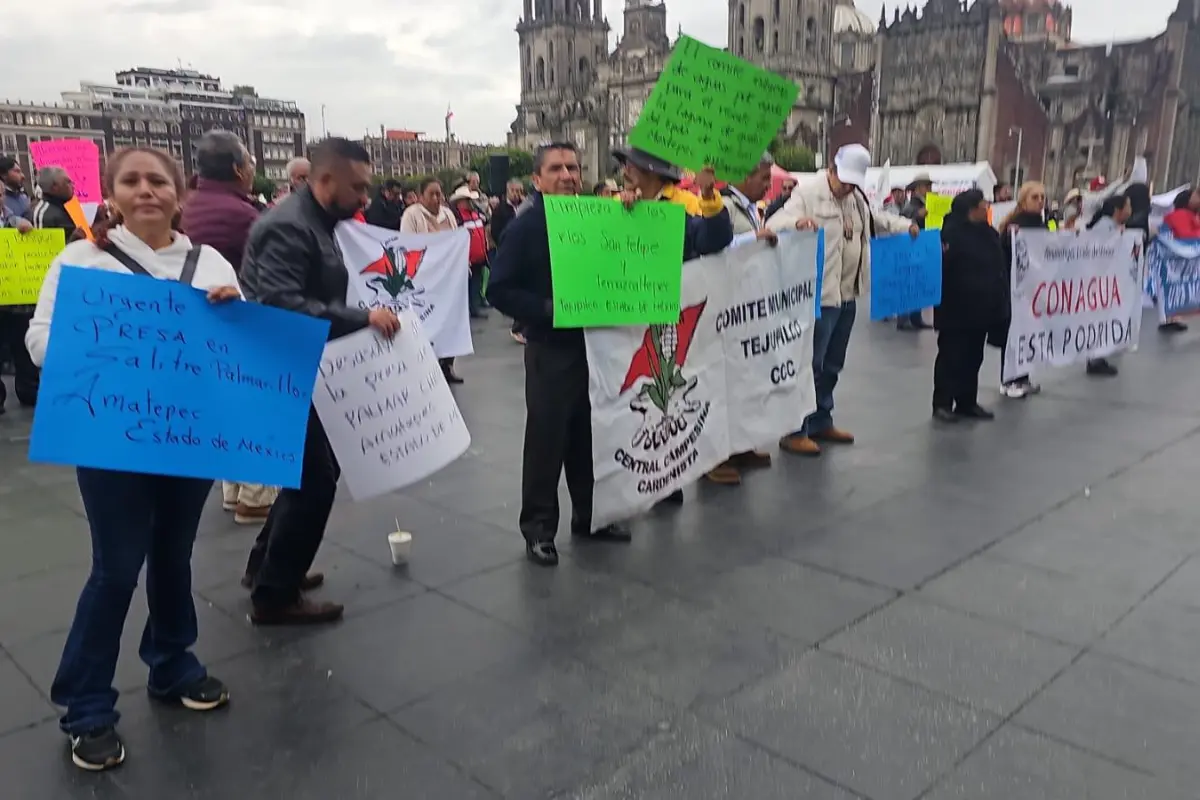 Protesta de habitantes de Edomex en CDMX por Plan Hídrico. Foto: Ramón Ramírez