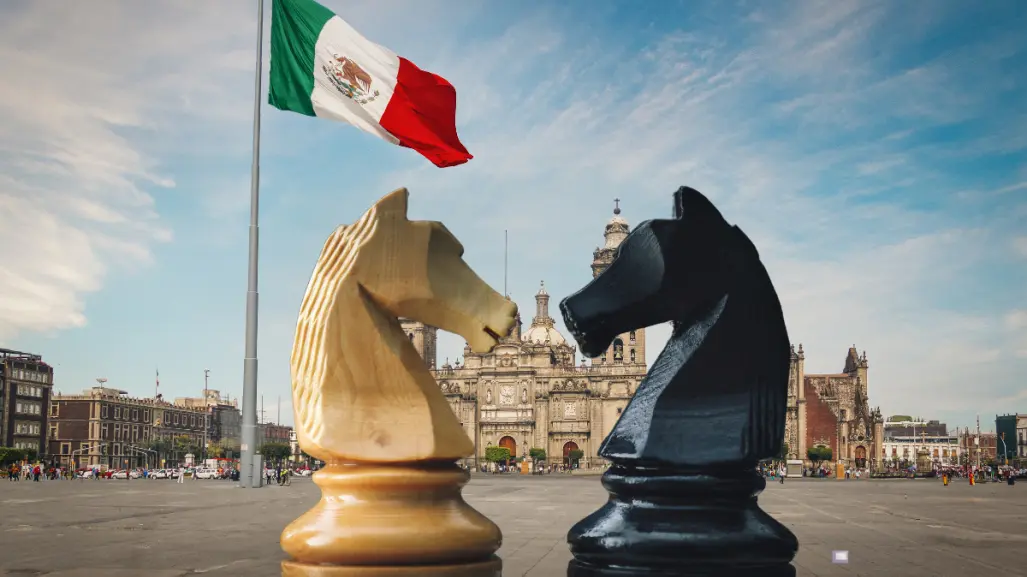 Festival de Ajedrez llega el Zócalo de CDMX con tableros gigantes y partidas abiertas
