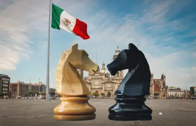 Festival de Ajedrez llega el Zócalo de CDMX con tableros gigantes y partidas abiertas