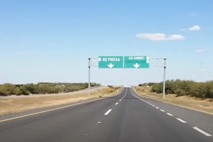 Autoridades tamaulipecas recomiendan extremar precauciones al transitar por el tramo Cadereyta- Los Ramones de la carretera Monterrey- Reynosa. Foto: Ramón Sánchez