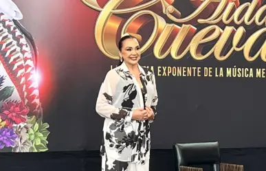 Aida Cuevas celebra 50 años de carrera en el Auditorio Nacional y enfrenta con valentía su batalla legal familiar