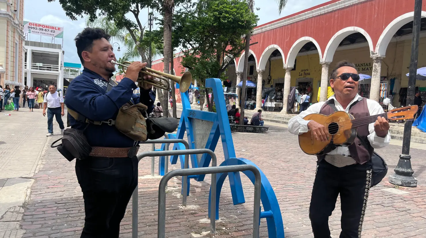 ¿Por qué salen a tocar canciones en las calles del centro de Mérida?. Foto: Daniel Rodríguez