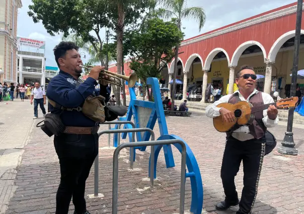 Estos mariachis alegran a meridanos y turistas en el centro de la ciudad