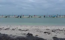 Entregan equipo de seguridad a pescadores de Celestún