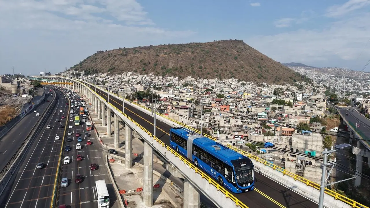 Trolebús Chalco en Edomex: ¿cuándo estarán operando todas las estaciones de la Línea 11? Foto: @GobiernoMX / @Claudiashein