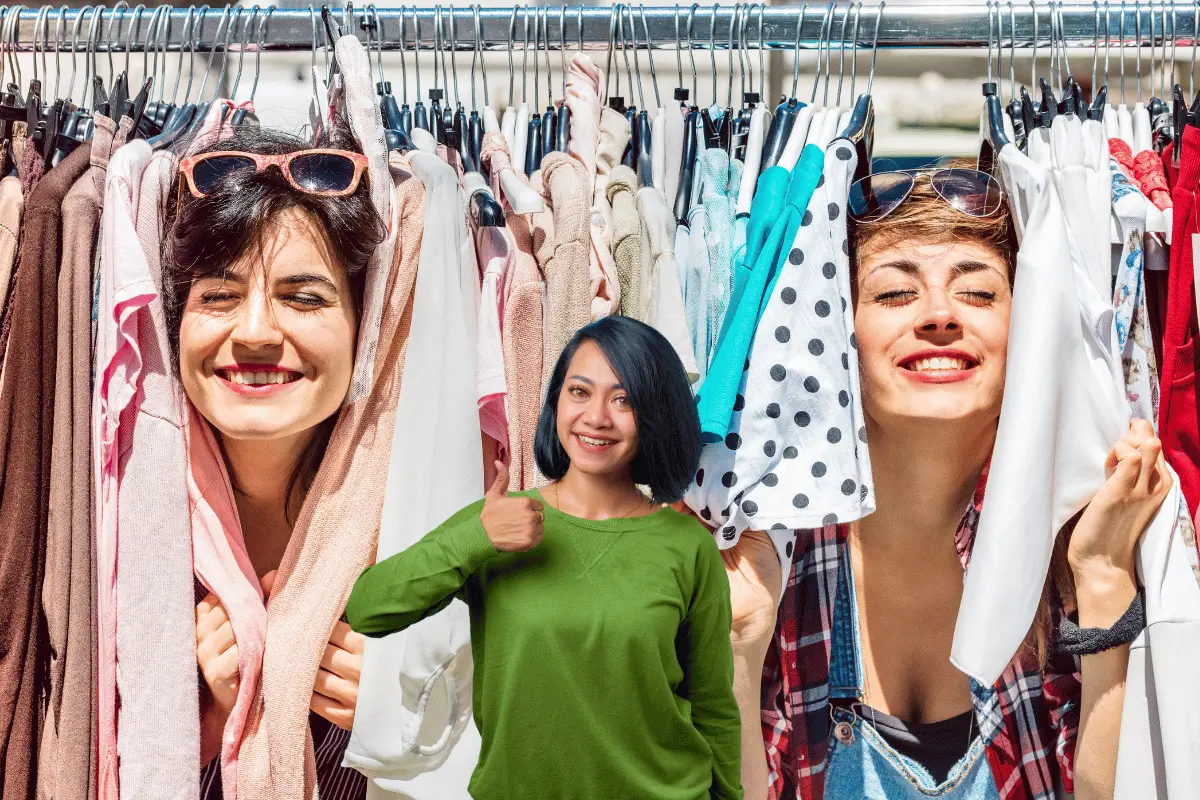 Este mercadito es bien conocido por los vecinos de la zona, quienes se congregan dos días a la semana para disfrutar de las ofertas en productos. Foto: Canva.