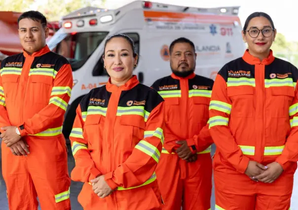 Alcalde de Juárez equipa a personal de emergencia con uniformes seguros