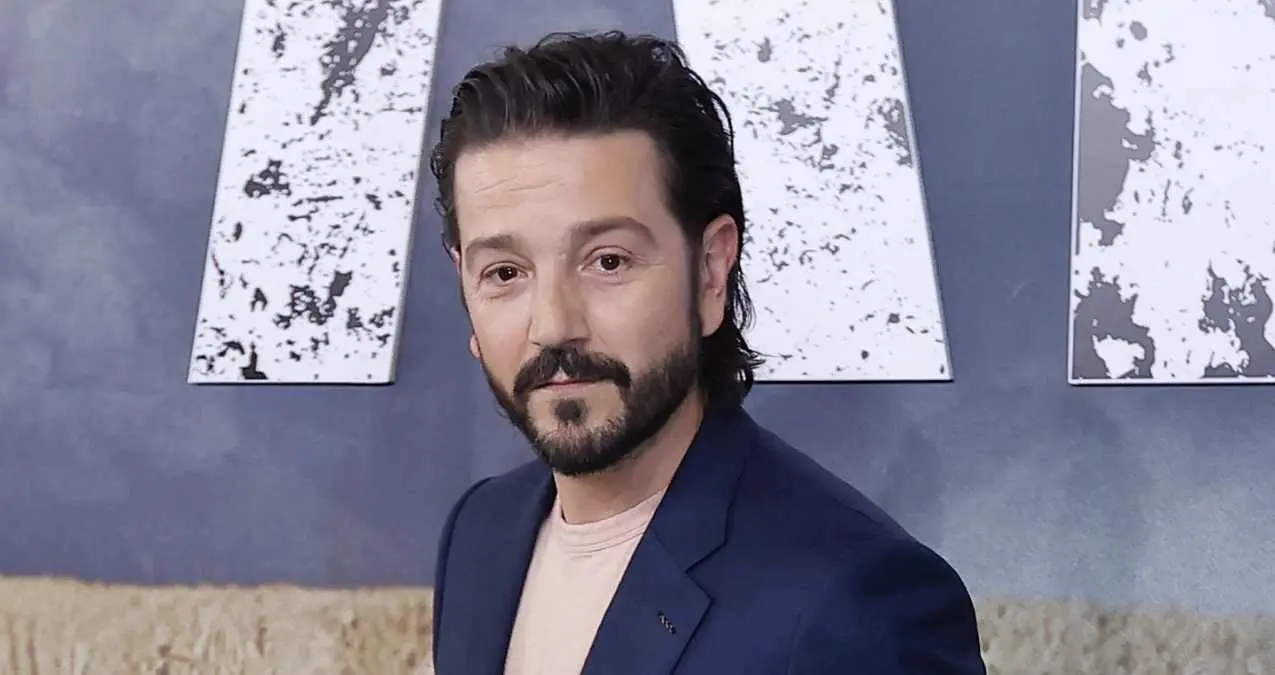 Diego Luna ya ha estado como invitado en el show de Jimmy Kimmel. Foto. Especial.