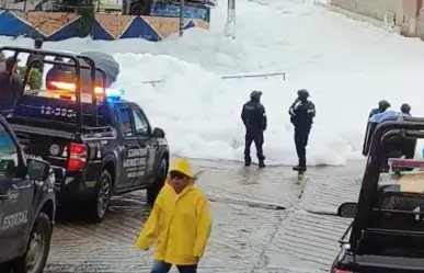 ¿Qué es la espuma blanca que se vio tras desbordamiento de la presa de Naucalpan? Esto sabemos