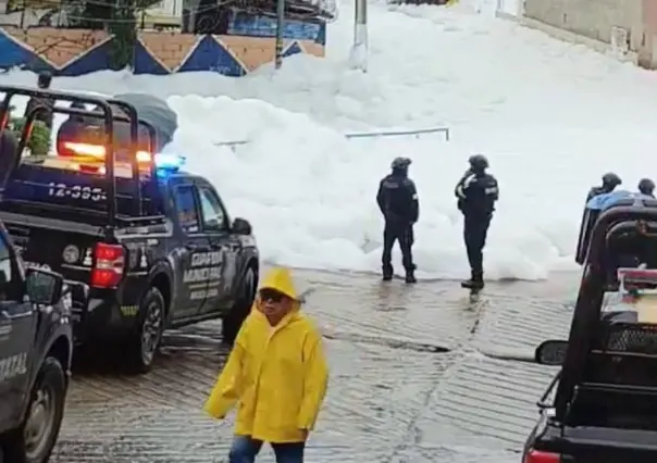 ¿Qué es la espuma blanca que se vio tras desbordamiento de la presa de Naucalpan? Esto sabemos