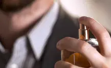 Los 7 perfumes amaderados más populares para hombres en 2025