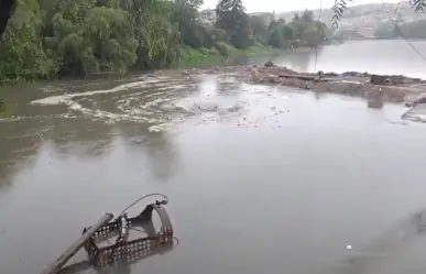 VIDEO | Remolino en presa Naucalpan, ¿por qué se vio este fenómeno durante su desazolve?