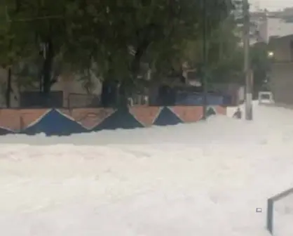 Se desborda río en Naucalpan
