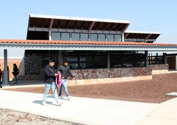 Claudia Sheinbaum y SEP anuncian 37,500 nuevos lugares en preparatorias para próximo ciclo escolar