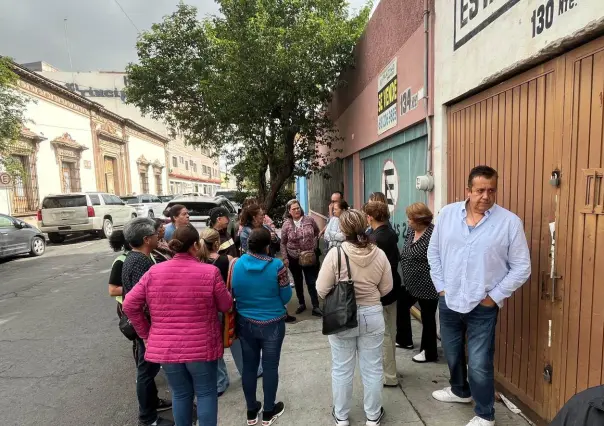 Maestros jubilados toman calles y la Casa de Gobierno de Durango y esto exigen para liberarla