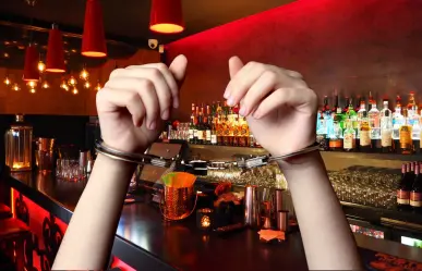 Detienen a dos menores por estar dentro de un bar durante redada en Cabo San Lucas