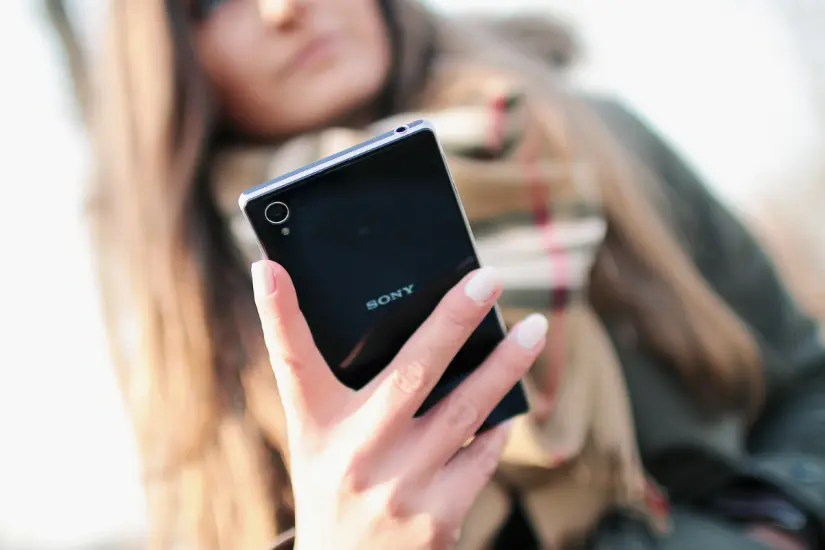 A partir del 1 de julio de 2025, WhatsApp dejará de funcionar en varios modelos de teléfonos móviles. Foto: Canva