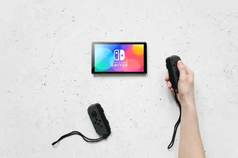 Disfrutar videojuegos con gran calidad de imagen y sonido es posible con la Nintendo Switch OLED pensada para todo tipo de jugador. Foto: Canva