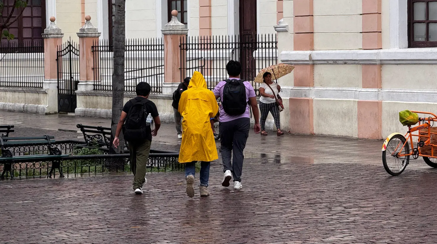Varia ondas tropicales estarían afectando la región y podrían convertirse en ciclón tropical según los recientes reportes de Meteorología Yucatán.- Fuente Irving Gil