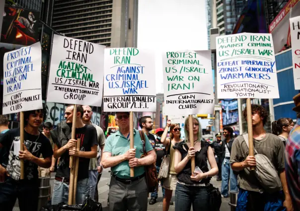 Manifestantes en Estados Unidos exigen la salida y juicio político de Donald Trump