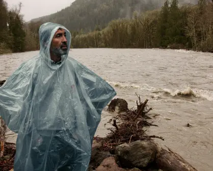 En Puebla crece el río Pantepec por lluvias e incomunica 2 comunidades