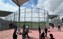 ¿Quién se encarga del mantenimiento del estadio de béisbol Antonio Memín Garibay? 