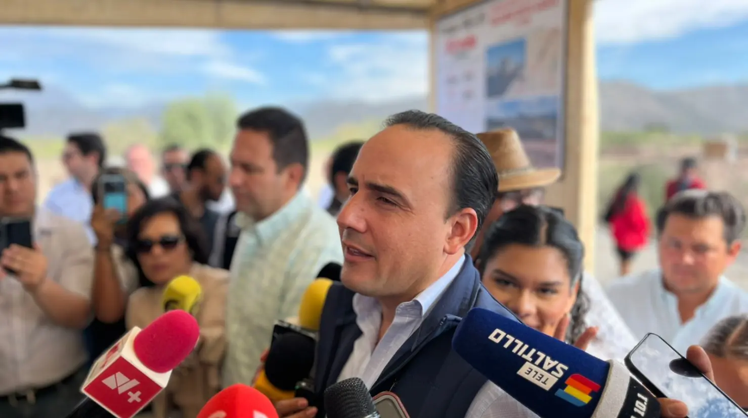 El gobernador Manolo Jiménez se dirigió a los coahuilenses con un mensaje de calma. (Fotografía: Marco Juárez)