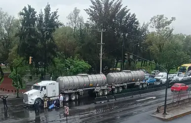 Motociclista de CDMX pierde la vida tras ser atropellado por tráiler en San Juan de Aragón
