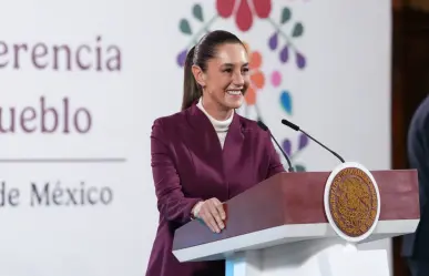 Así felicitaron los reporteros a Claudia Sheinbaum por su cumpleaños