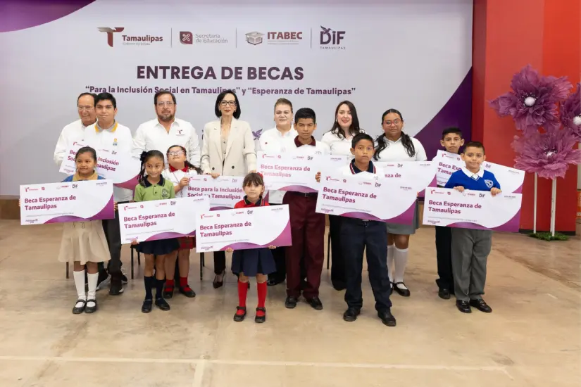 Fueron entregados un total de 1,840 becas | Foto: SET